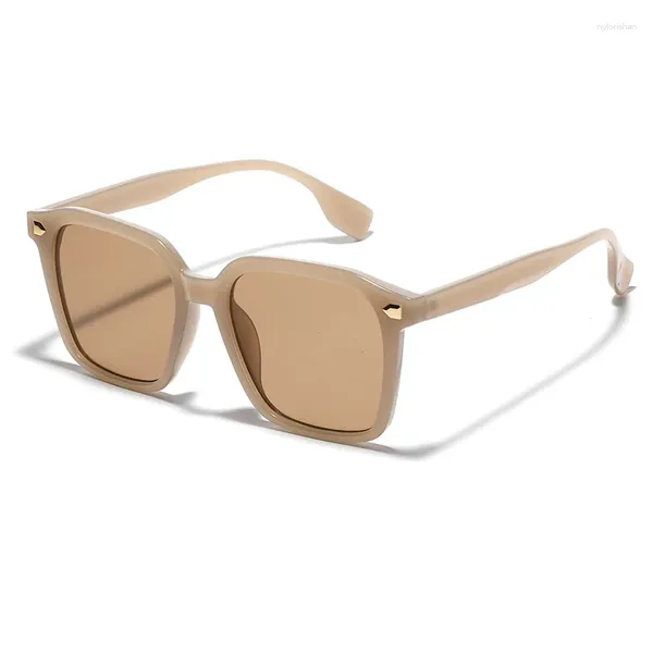 Lunettes de soleil forme carrée femme Rivets décoration UV400 Protection mâle femme lunettes conduite pêche lunettes de soleil en plein air