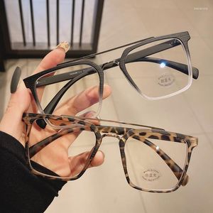 Zonnebril Vierkante Vrouwen Brilmontuur Mode Clear Retro Metalen Dubbele Bruggen Anti-Blu-Ray Eyewear Mannen Optische Strepen Spektakel