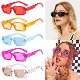 Zonnebril Zomer UV400 Kleine Vrouwen Mannen Mode Ovale Rijden Zonnebril Eyewear Travelling Style Shades Goggles Accessoires