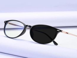 Zonnebrillen Tessalate merkontwerper Women Pochromic Readglazen Men Chameleon Optische frame Presbyopia -bril met CR39 L1259330