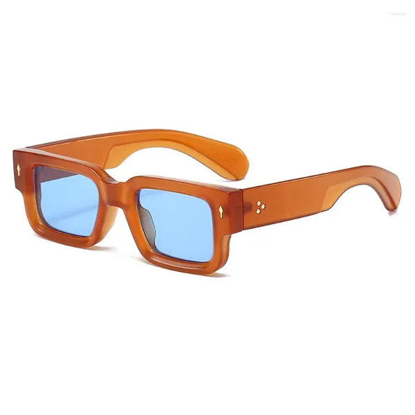 Gafas de sol cuadradas con montura gruesa para mujer, anteojos De Sol rectangulares gruesos a la moda con remaches, gafas De Sol negras para hombre, gafas UV400 De Sol