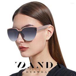 Lunettes de soleil tendance œil de chat femmes dame rétro lunettes sans monture conduite voyage protection UV nuances d'été