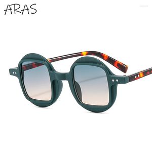 Gafas de sol de moda Punk redondas para mujer, gafas de sol Vintage Steampunk de doble Color para hombre, gafas de montura pequeña para hombre, gafas ópticas Uv400 para mujer