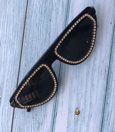Gafas de sol Vintage Mujeres negras Ojo de gato Handmade Rehinestone Femenino Fueras UV400 Sol2547548