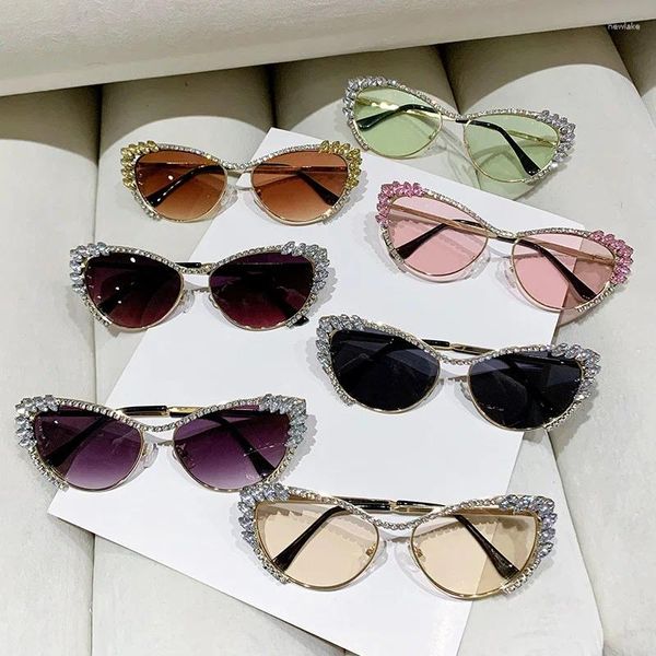 Gafas de sol Vintage Full Crystal Anti-Blue Light Eyeglasses para mujeres Aleación Pequeño CatEye Rhinestone Brillante Marco de gafas transparentes