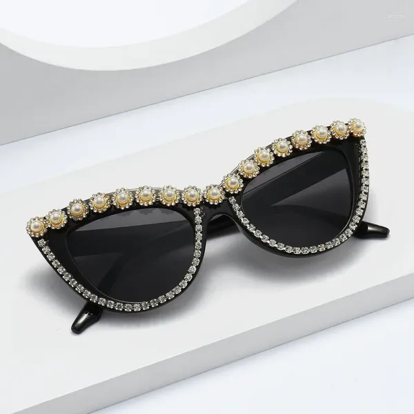 Lunettes de soleil Vintage luxe cristal diamant Cateye femmes marque Designer noir rose cadre oeil de chat lunettes de soleil Bling lunettes F