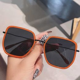 Sonnenbrille Vintage Orange Legierung Quadratische Sonnenbrille Für Frauen Neue Mode Übergroße Gradient Sonnenbrille Weibliche Anti-blau Licht Brillen G230223