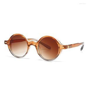 Zonnebril Vintage Ronde Klinknagel Vrouwen Voor Mannen Mode Designer Punk Klein Frame Zonnebril Trendy Hip Hop Shades