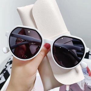 Zonnebrillen Vintage Small Frame Circle Damesmerk Damesmerk Designer Fashion Sun Glasses Dames Outdoor Travel Eyewear UV400 Gafas de Sol