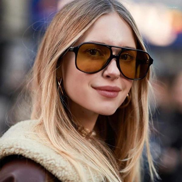 Lunettes de soleil Vintage Square femme Fashion rétro Soleil Soleil Couleurs de bonbons femelles miroir des lunettes de lunettes UV400