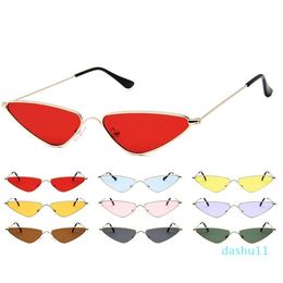 Zonnebril Groothandel Verkopen Funky metalen Cat Eye Oceaan Lenzen Driehoekige UV -bescherming Zonnebril voor mannen Dames Zonnebril