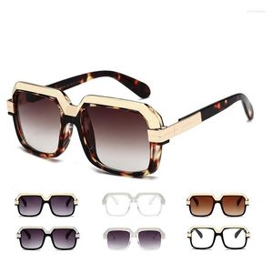 Zonnebrillen Groothandel UV400 Trendy Oversize Square Designer Women Men Aviation Sun Glazen Sunnies Retro Eeywear