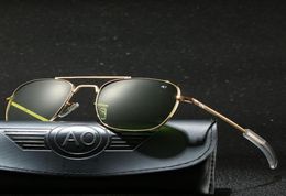 Gafas de sol con Case Aviation Ao Men Designer Gafas Sun para Masculino Americano Militar Military Glass Lente Carton2400332