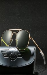 Gafas de sol con Case Aviation Ao Men Designer Gafas Sun para Masculino Americano Militar Military Glass Lente Carton4715078