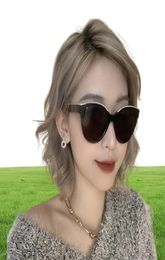 Lunettes de soleil Femmes CH5414 Fashion Web Femme Blogger Blogger Star Brand Design Box Case Cadre de Cadre de Solsunglasses9279941