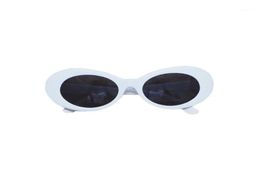 Gafas de sol Fashion Fashion Summer Bold Retro Mod de marco grueso Gafas Gafas UV Gafas con lente redonda 51 mm19422873
