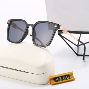 Gafas de sol Mujeres Diseñador de gafas de sol para hombres Moda de viaje al aire libre Gasas de sol de estilo clásico Gafas unisex Retro