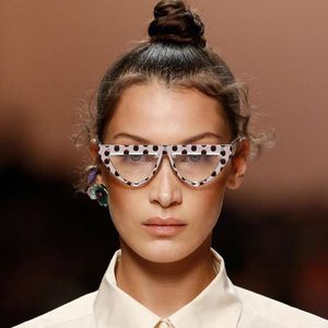 Zonnebrillen dames retro polka dots vintage driehoek dames schaduw old school mode brillen bril zonnebril UV400