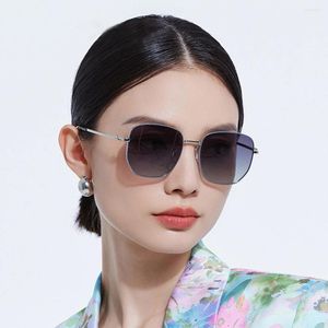 Zonnebril Dames Groot Frame Vrouwelijke Vierkant Gepolariseerde TAC Zonnebril Brand Design Spiegel Driver Shades Oculos UV400