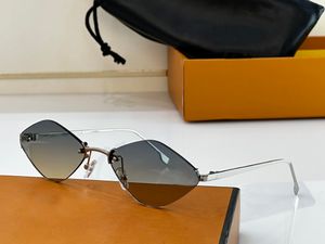 Gafas de sol para mujer Diseñador Lentes de mariposa Gafas de diamantes de imitación de lujo Marco de metal Moda simple UV400 Gafas protectoras 4078S