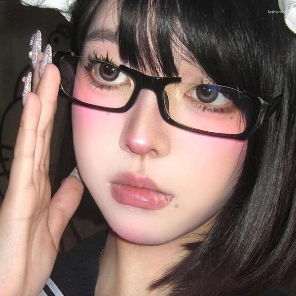 Lunettes de soleil Y2k verres à demi-cadre noir Femmes Spectacle à la mode Anime japonais ovale sans lentille Eyewars Cosplay Pographie Eyeglasses