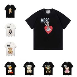 Sunmmer Femmes Hommes Designers T-shirts T-shirts Mode Lettre Impression À Manches Courtes Dame T-shirts Luxurys Vêtements Décontractés Tops T-shirts Vêtements Moschino