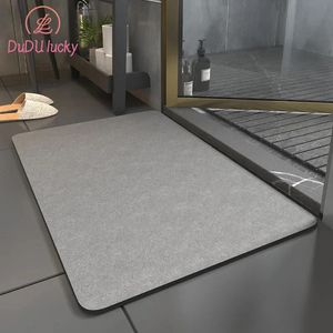 Mat de baño súper absorbente alfombras secas rápidas alfombras delgadas de agua Mat de absorción no deslizante debajo de las alfombrillas de baño lavables 240419