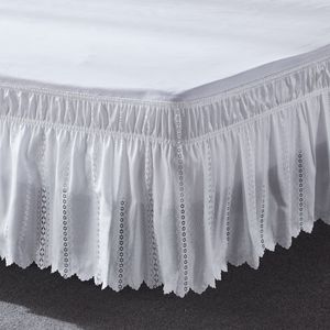 Súper impresionante último de 15 pulgadas de altura Hermosa de polvo Falda de la cama de encaje con un ajuste fácil y plisado fácil de ser fácil (blanco, reina)