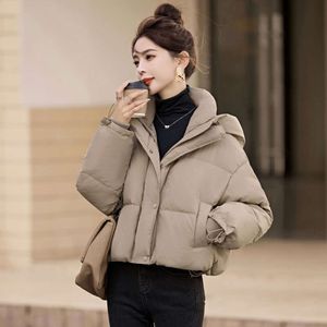 Super mooie gewatteerde vrouwen in de winter 2023, Nieuw modieus stijlvol, afslanke jasje voor korte en kleine gestalte