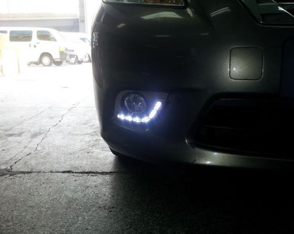 CHIPS LED SUPER LED LEACHES DE CORRER TIEMPO DRL con cubierta de lámpara de niebla para 20112012 Nissan Versa Sedan Nissan Sunny Reemplaation5855372