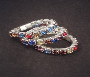 Super goedkope mode enkele rij kristallen ring Rhinestone elastische trouwring1821398