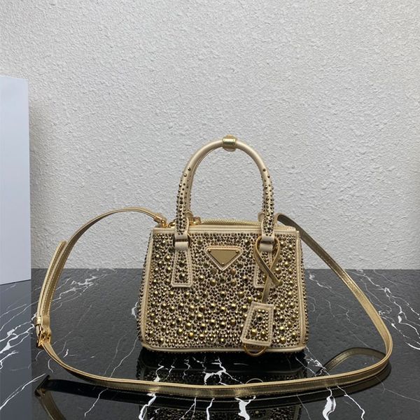 Súper diseñador Temperamento de lujo Estrella llena de diamantes Bolso para teléfono móvil para mujer Popular Mini bolso de mano vertical Bolso bandolera de un solo hombro Festival pequeño