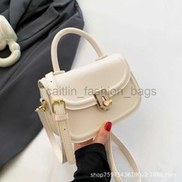 Super Handheld Small 2023 Nieuwe Koreaanse versie Advanced Foreign Style Women's Crossbody Square Tidal Saddle Caitlin_Fashion_Bags