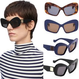 Super grands hommes et femmes à la mode lunettes de soleil designer T-stage miroir luxueux miroir décoratif lunettes résistantes aux UV400 avec boîte LW40128I