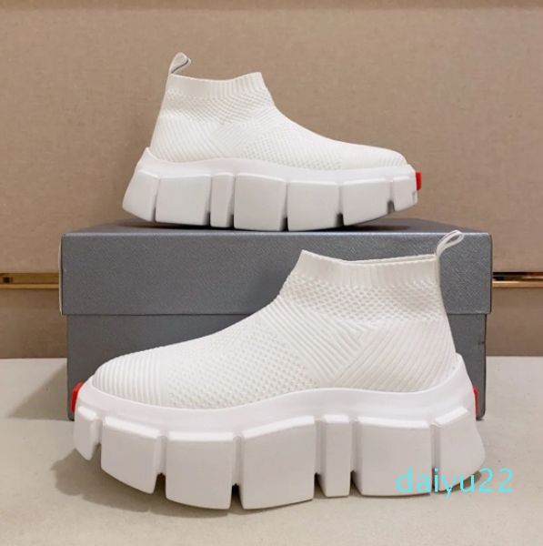 Súper calidad Marca Hombres Zapatos casuales Blanco Negro Plataforma de goma termoadhesiva Suela Entrenador Malla suave Lado de red Venta al por mayor Monopatín Deportes Entrenadores con caja