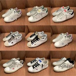 Super Star Shoes Designer Femmes Brand Men Nouvelle version Italie Sequin Classic White Do Old Dirty Casual Shoe Lace Up Woman Man Unisexe 10a