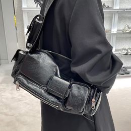 Superbusy serie motortas Dark Punk Schoudertas Fijnkorrelige schapenvacht onderarmtas Unisex handtas Multifunctionele onderarmtas dames