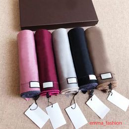 Écharpe de laine de luxe de qualité supérieure marque de fleurs classiques designers de fleurs pashmina bords frangés écharpes pour hommes