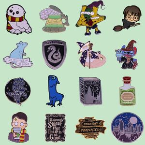 Superior kwaliteit magie bezem Book Boy Cartoon broches interessante email badges denim jas decoratie sieraden geschenken groothandel