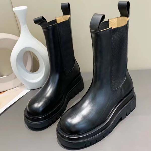 Qualité supérieure Nouveau fond plat de luxe pour femmes avec bottes Martin Bottes de mode Chaussures décontractées Bottes de travail 34-40 avec boîte