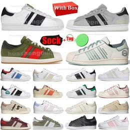 Sneakers superstar Shelltoe Teenage Mutant Ninja Turtles Hello Kitty Ecru Tint South Park Kyle dans le Metaverse Golden Beige Mens Womens Casual Chaussures