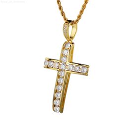 Fournisseur de mode bijoux simples diamant glacé grand Cz plaqué or 24 carats zircone diamant croix pendentif collier