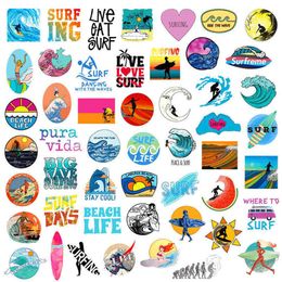 Surfen 50 stks Lot Summer Beach Stickers Laptop Skateboard Gitaar Bagage Case Auto Motorfiets Graffiti -stickers Waterdicht PVC220L