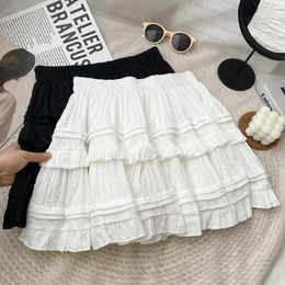 Surmiitro mini jupe plissée Femmes Summer Coréen Fashion Blanc noir Tous Match Rouffles esthétique haute jupe de taille femelle 240328