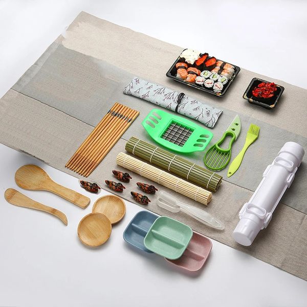 Herramientas de sushi Maker Set Máquina Molde Bazooka Roller Kit Carne vegetal Rolling Estera de bambú DIY Gadgets de cocina Accesorios 231204