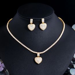 SUYU SUMME CORÉANT LOVE Set Cumbic Zirconia Boucles d'oreilles Collier Bridal Heart Jewelry 240401