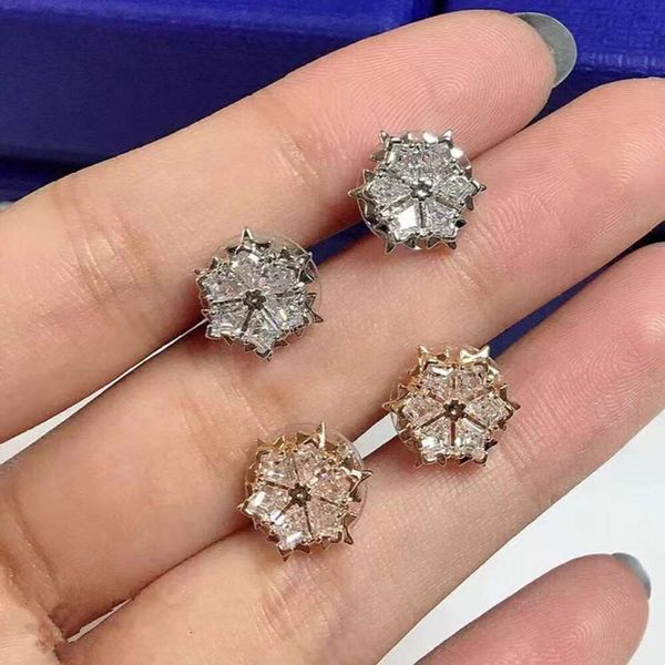 Swarovskis Earring Designer Femmes Top Quality Luxury Fashion Charm Roantic and Sweet Orees Fresh and Fashionable Starry Snow Crystal Boucles pour femmes