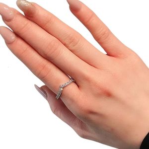 Swarovskis Ringen Designer Dames Originele Kwaliteit Bandringen Kristal Schitterend En Fris Ronde Ring Driehoek Diamanten Ring Mode Eenvoudig