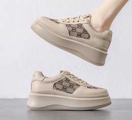 Sweat Designer Femmes Running Fashion Absorption Breatchable Platform Basketball Sneakers Low Top Flats Comfort S Chaussures intérieures 60672 HOES