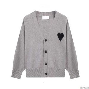 Pull Amis AM I Cardigan Designer Amiparis Knit Hommes Femmes Frence Sweat à capuche Jumper Big Coeur Heart Love Jacquard 2024 Printemps Casual Streetwear PW4V